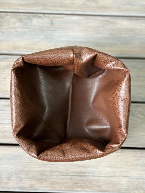Декоративная корзина для хранения из экокожи коричневая