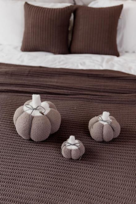 Декоративний виріб Гарбузяшка тауп