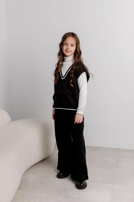 Дитяча жилетка чорна з білою смужкою