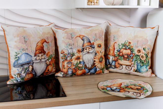 Декоративна наволочка Гарбузові гноми з грибом