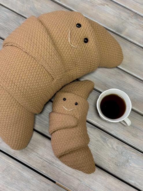 Декоративна подушка Круасан