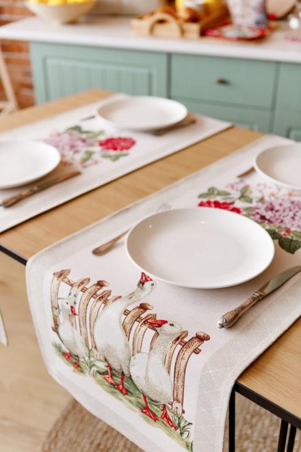 Доріжка на стіл Гуси