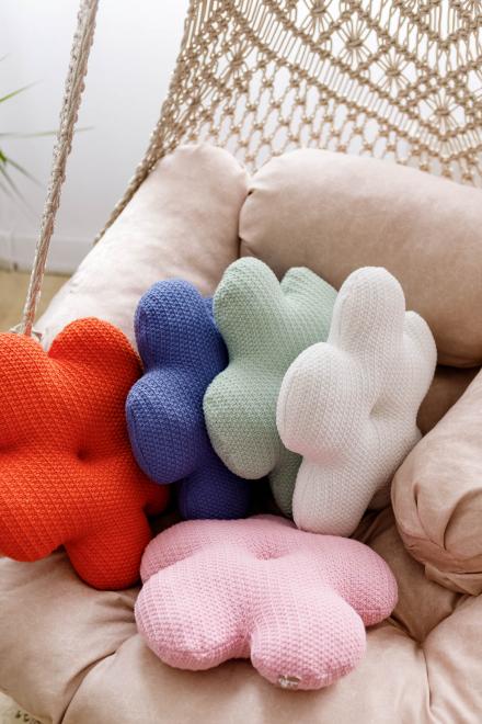 Подушка декоративна Квіточка волошкова