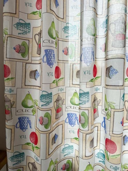 Готова гардина Red apples