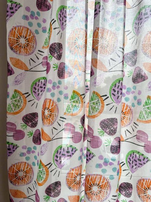 Готова гардина Violet cherries