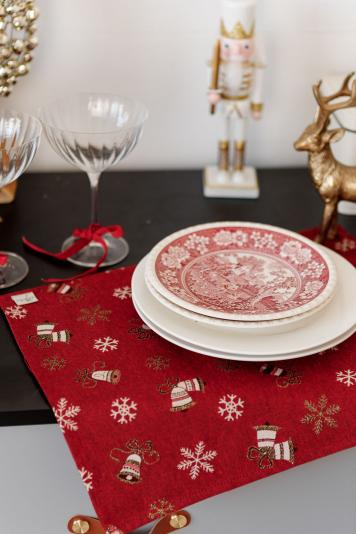 Серветка новорічна Дзвіночки на червоному