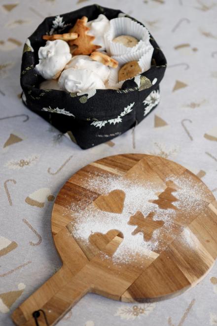 Кошик для зберігання Шапочки на чорному