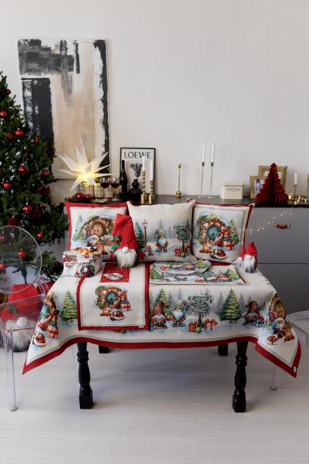 Наволочка гобеленова з велюром Снігова зима Санта