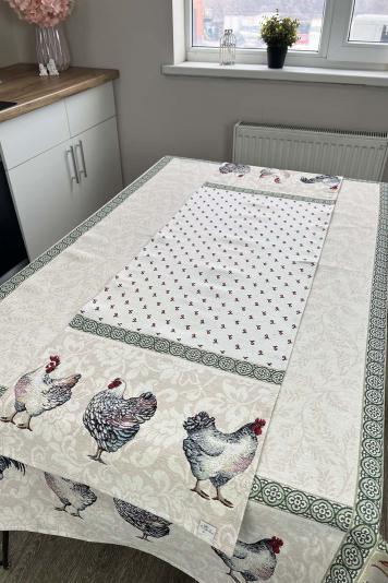 Гобеленова дорiжка на стiл Курочки Гобеленова дорiжка на стiл Курочки