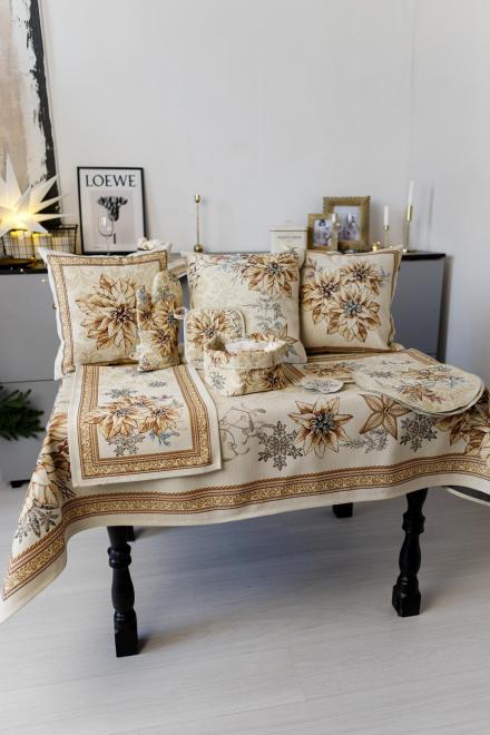 Наволочка гобеленова новорічна Квітка в рамці