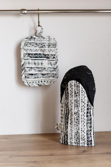 Набір рукавиця та прихватка Могікан Набір рукавиця та прихватка Могікан