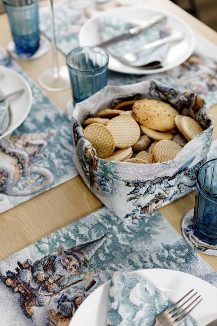 Новогодняя корзина универсальная Сказочные гномы