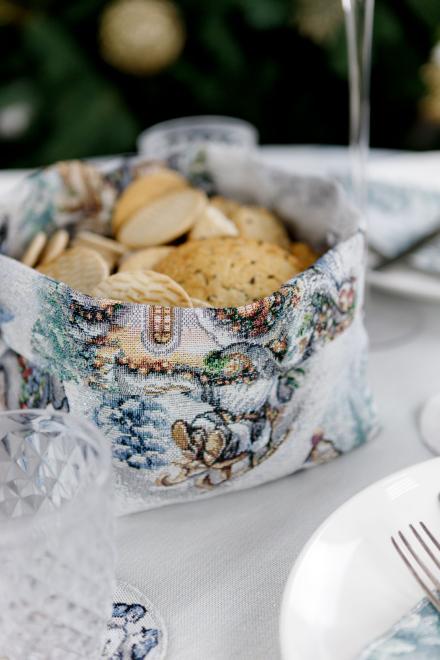 Новогодняя корзина универсальная Сказочные гномы