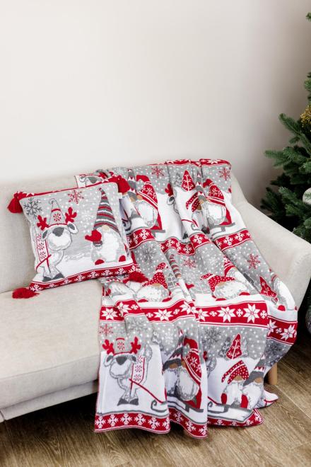 В'язана новорічна наволочка Веселі гноми